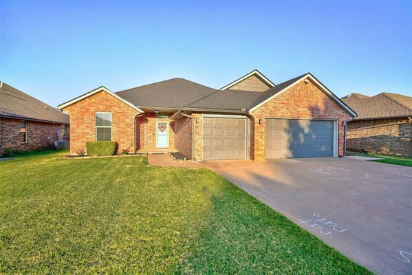 9205 MISTY LN, OKLAHOMA CITY, OK 73160, photo 3 of 50