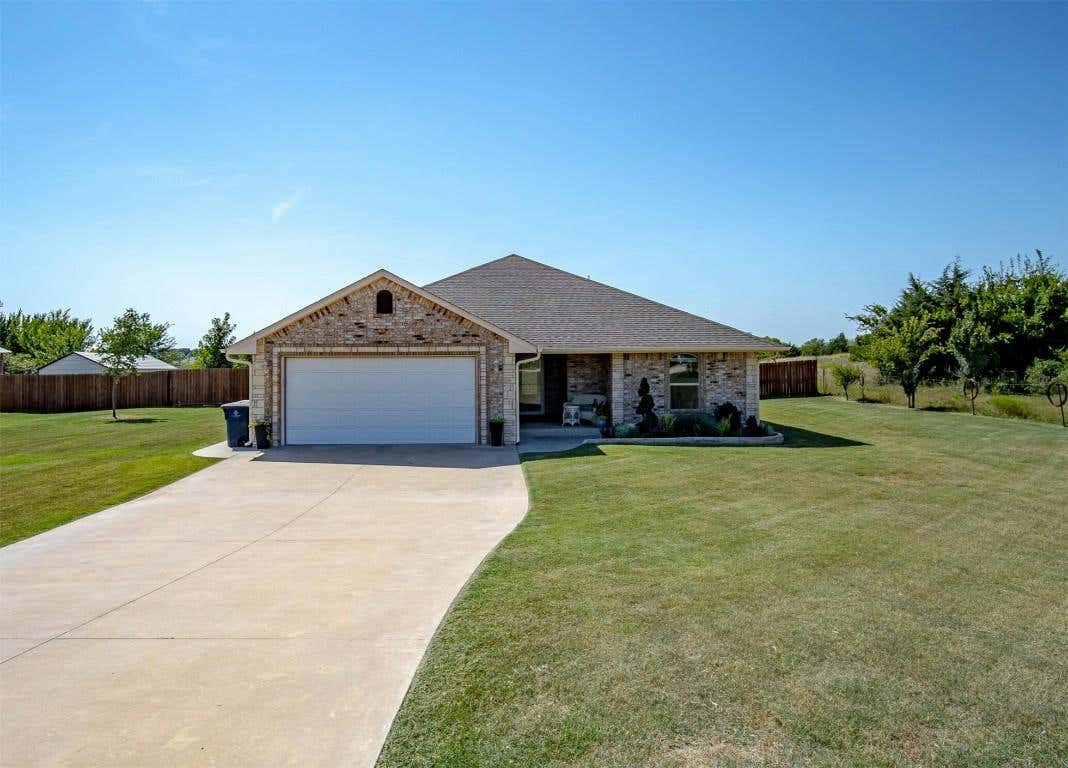 2013 CHEYENNE LN, BLANCHARD, OK 73010, photo 1 of 34