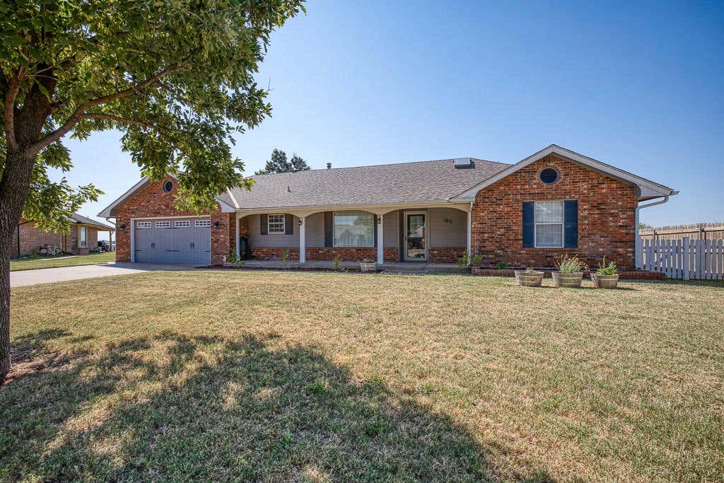 1611 ANNA PL, KINGFISHER, OK 73750, photo 1 of 26