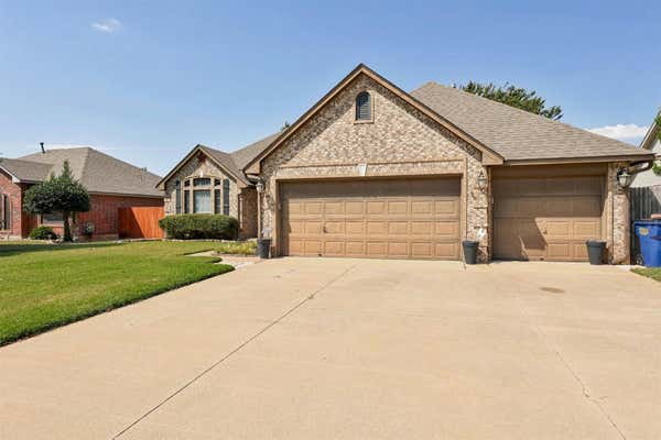 605 N CHISHOLM TRAIL WAY, MUSTANG, OK 73064, photo 3 of 48