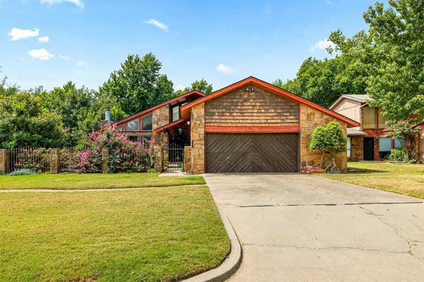 13501 FOX HOLLOW RDG, OKLAHOMA CITY, OK 73131 - Image 1