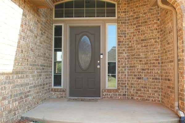 19220 GARDEN CREEK LN, EDMOND, OK 73012, photo 3 of 30