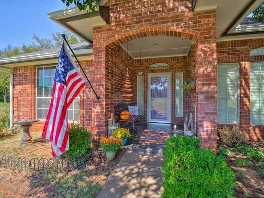 3001 PELICAN WAY, BLANCHARD, OK 73010 - Image 1