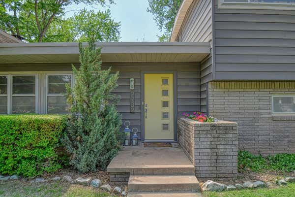 2732 WALNUT RD, NORMAN, OK 73072, photo 4 of 50