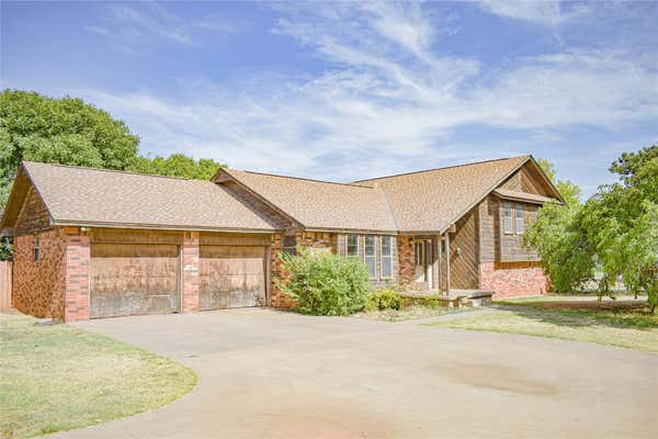 1807 N 4TH ST, SAYRE, OK 73662 - Image 1