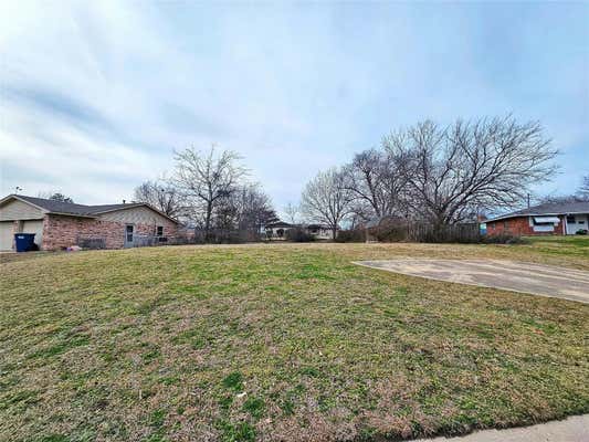 7 NAVAJO CIR, SHAWNEE, OK 74801 - Image 1