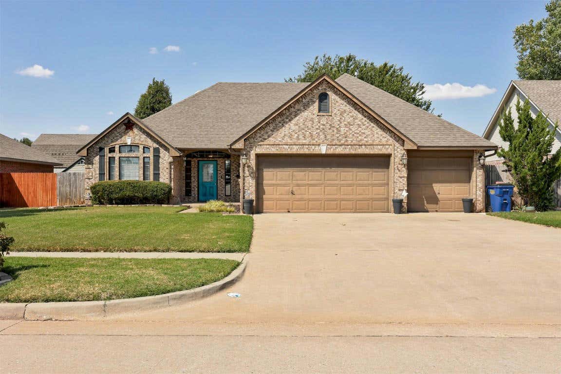 605 N CHISHOLM TRAIL WAY, MUSTANG, OK 73064, photo 1 of 48