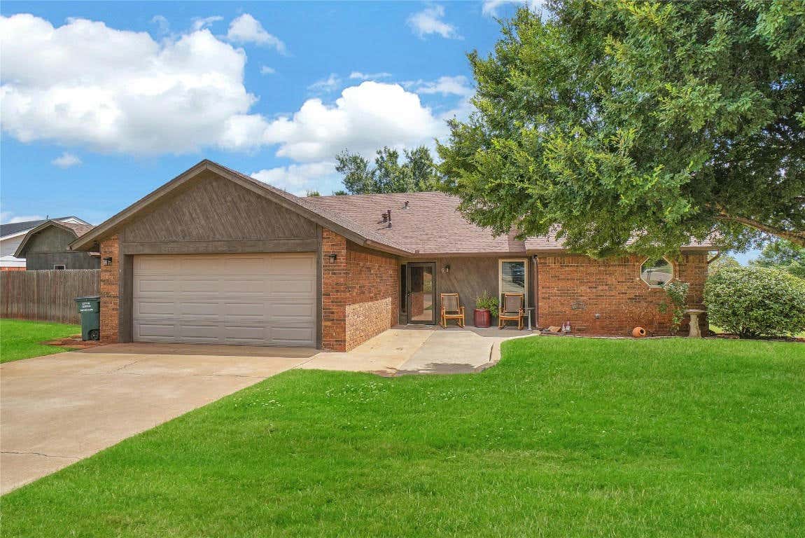 9 EASY ST, CLINTON, OK 73601, photo 1 of 31