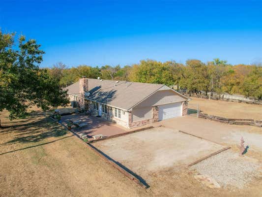 4802 N PECAN RD, PONCA CITY, OK 74604 - Image 1