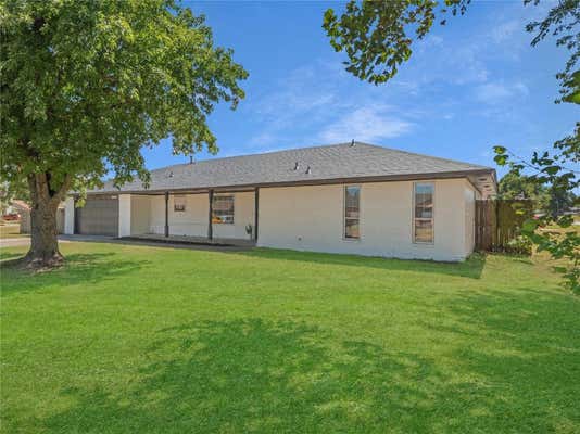 9800 WILLOW WIND DR, MIDWEST CITY, OK 73130 - Image 1