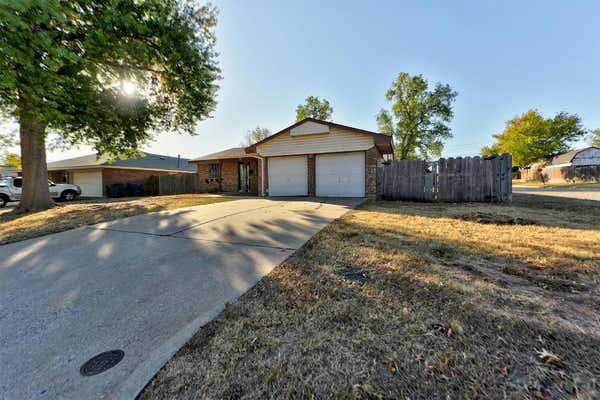 202 E BASS AVE, YUKON, OK 73099, photo 3 of 31