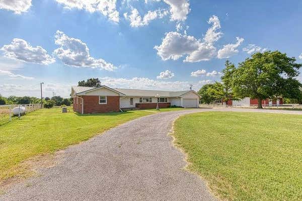 1100 W SHEPHERD ST, SEILING, OK 73663 - Image 1