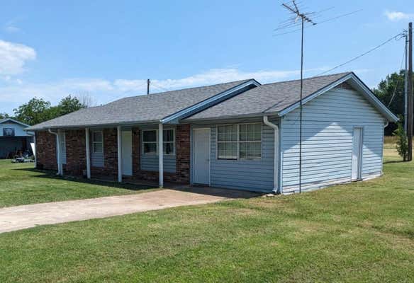 425 S HODGE ST, MAUD, OK 74854, photo 3 of 9