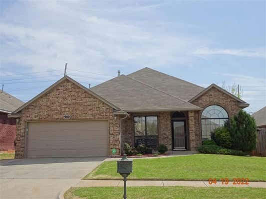 900 ELM CREEK DR, MOORE, OK 73160 - Image 1