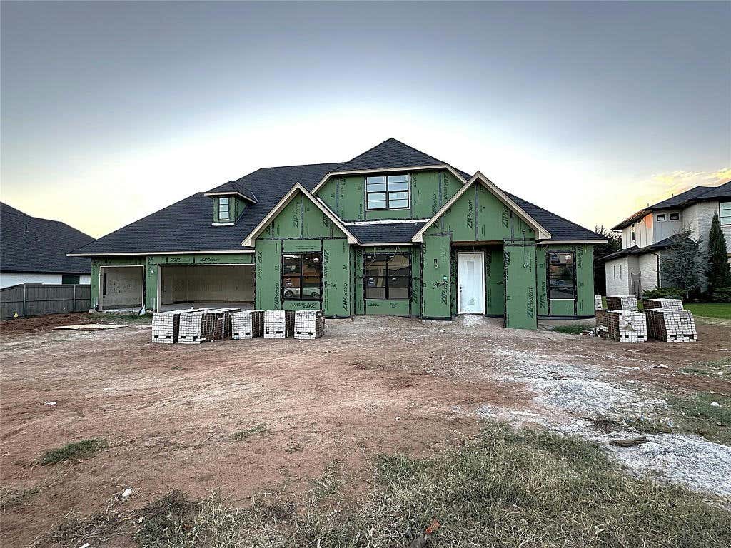 5401 HUDSON BRIDGE DR, EDMOND, OK 73034 Single Family Residence For