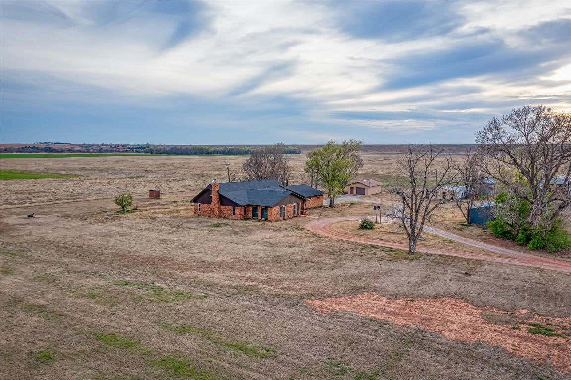 21462 E 1010 RD, FOSS, OK 73647, photo 1 of 35