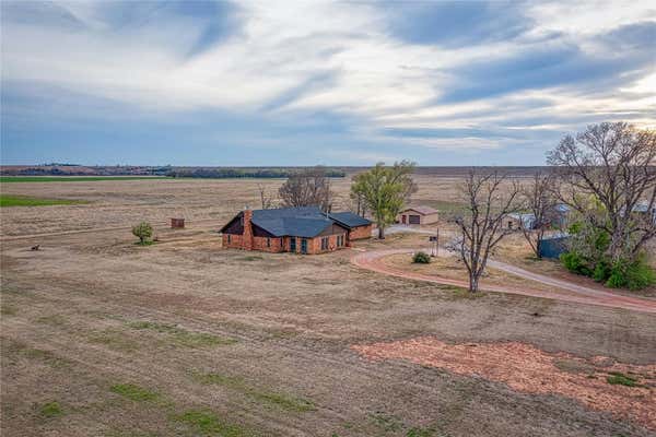 21462 E 1010 RD, FOSS, OK 73647 - Image 1