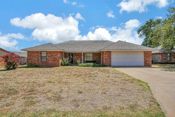 1716 E RIDGEWAY ST, WEATHERFORD, OK 73096 - Image 1