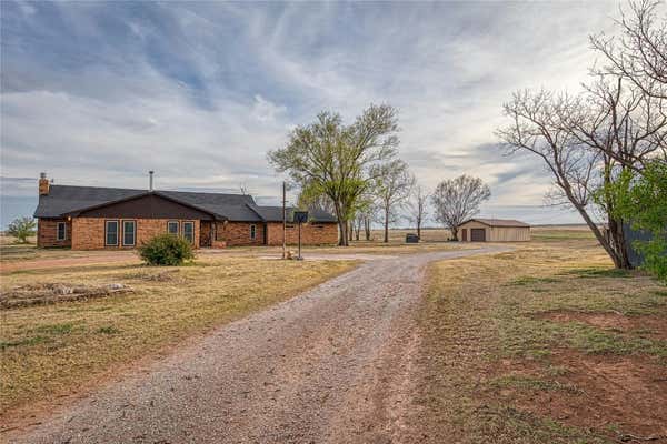 21462 E 1010 RD, FOSS, OK 73647, photo 2 of 35