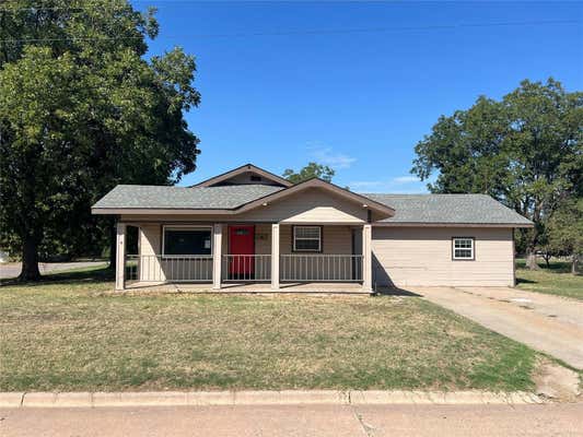 301 E ROGER MILLER BLVD, ERICK, OK 73645 - Image 1