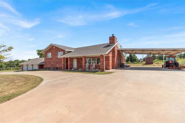 5410 N PORTER AVE, NORMAN, OK 73071, photo 4 of 34