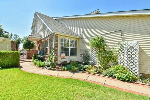 9016 N TIMBERVIEW DR, MIDWEST CITY, OK 73130 - Image 1