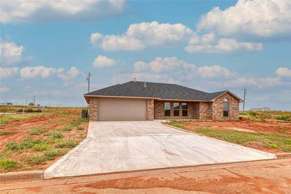 121 MULBERRY LN, ELK CITY, OK 73644, photo 2 of 15