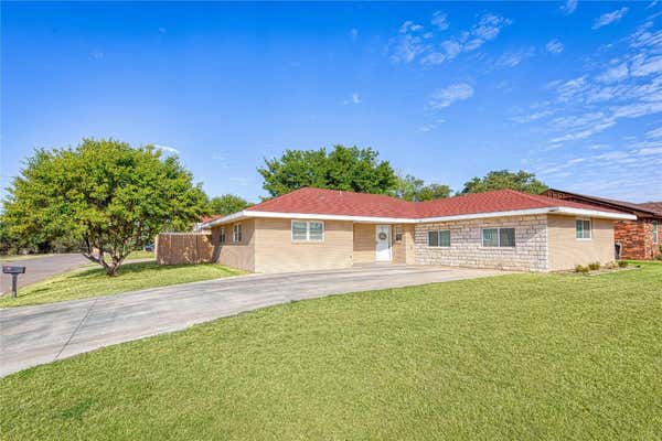 105 SUNSET ST, ELK CITY, OK 73644 - Image 1