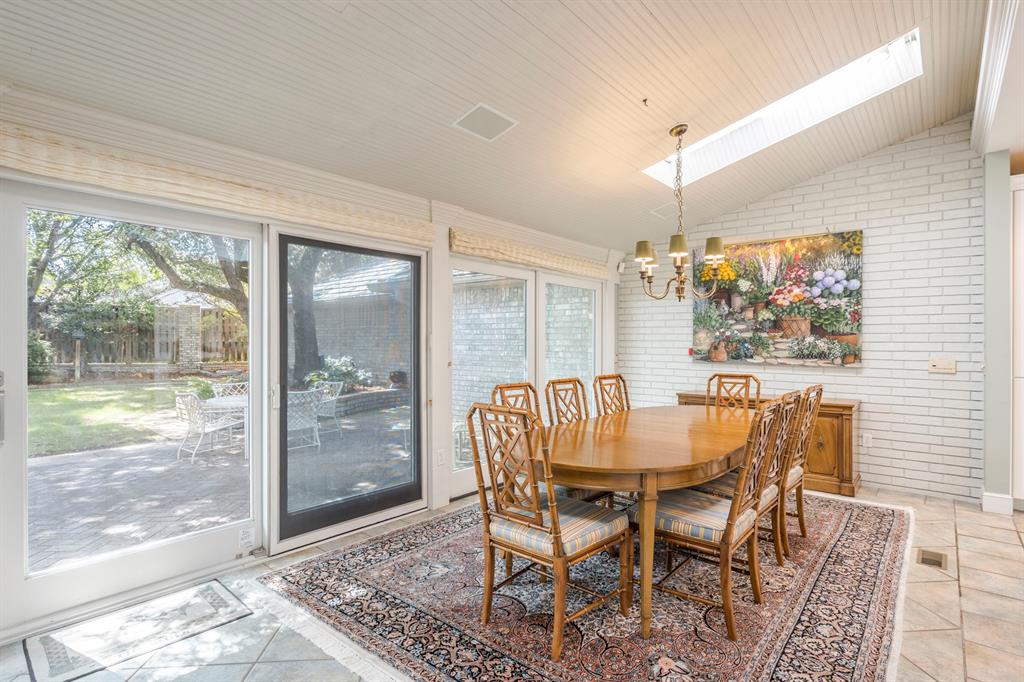 Oklahoma City, Oklahoma, 73120, United States, 5 Bedrooms Bedrooms, ,5 BathroomsBathrooms,Residential,Active,1968374