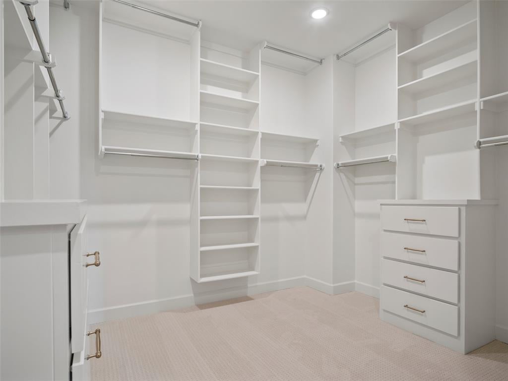 Oklahoma City, Oklahoma, 73151, United States, 4 Bedrooms Bedrooms, ,5 BathroomsBathrooms,Residential,Active,1953377