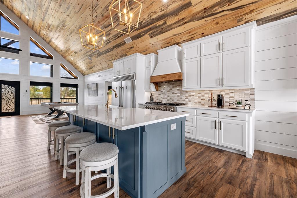 Broken Bow, Oklahoma, 74728, United States, 4 Bedrooms Bedrooms, ,4 BathroomsBathrooms,Residential,Active,1898222