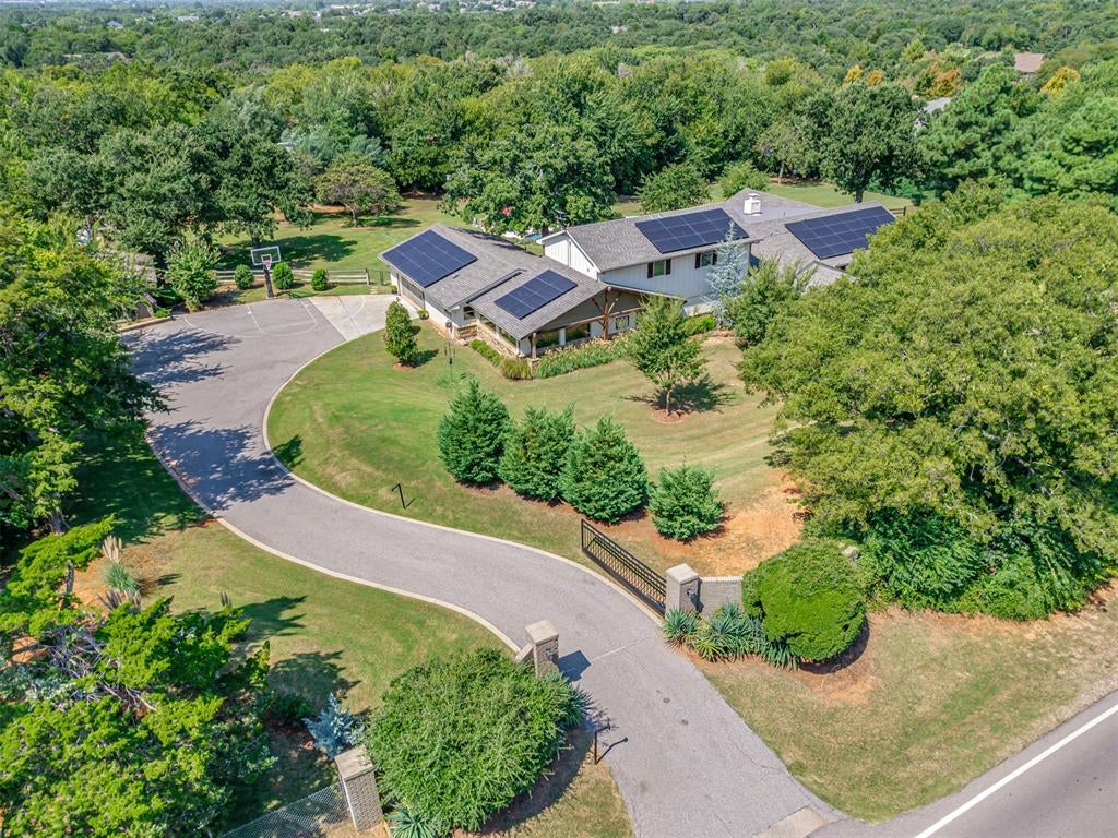 Edmond, Oklahoma, 73034, United States, 4 Bedrooms Bedrooms, ,5 BathroomsBathrooms,Residential,Active,1944017