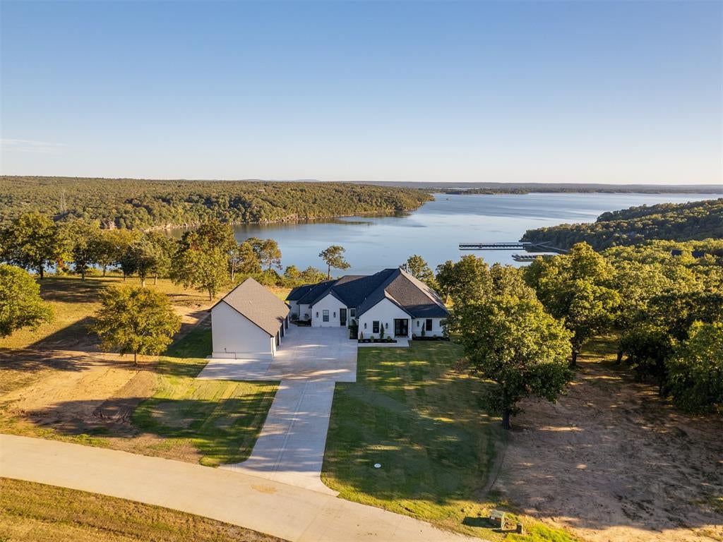 Eufaula, Oklahoma, 74432, United States, 5 Bedrooms Bedrooms, ,6 BathroomsBathrooms,Residential,Active,2015226