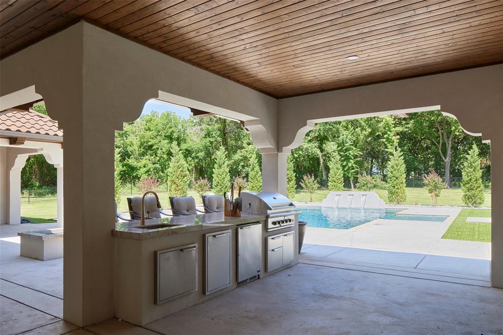 Jones, Oklahoma, 73049, United States, 6 Bedrooms Bedrooms, ,7 BathroomsBathrooms,Residential,Active,1953423