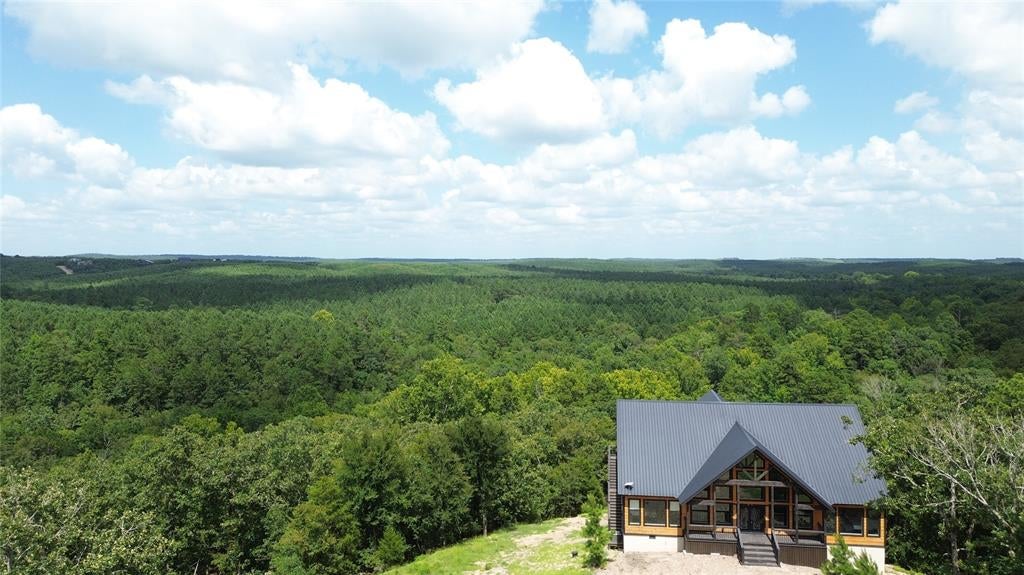 Broken Bow, Oklahoma, 74728, United States, 4 Bedrooms Bedrooms, ,4 BathroomsBathrooms,Residential,Active,1898222