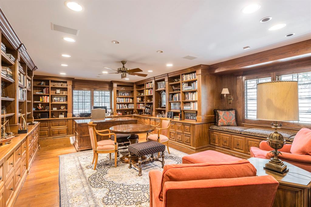 Oklahoma City, Oklahoma, 73120, United States, 5 Bedrooms Bedrooms, ,5 BathroomsBathrooms,Residential,Active,1968374