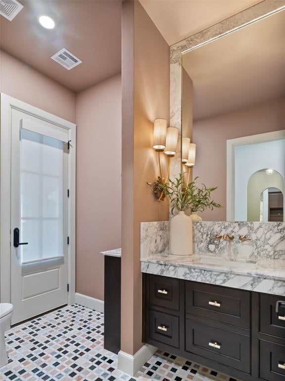 Jones, Oklahoma, 73049, United States, 6 Bedrooms Bedrooms, ,7 BathroomsBathrooms,Residential,Active,1953423