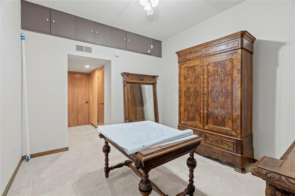 Norman, Oklahoma, 73071, United States, 6 Bedrooms Bedrooms, ,9 BathroomsBathrooms,Residential,Active,1762876