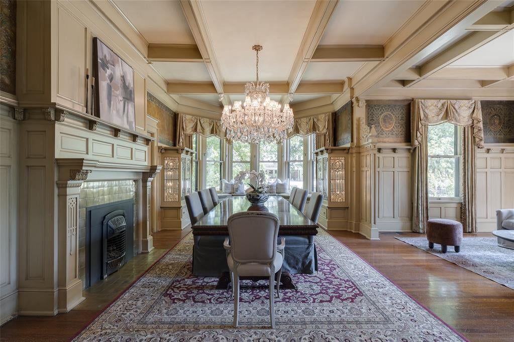 Oklahoma City, Oklahoma, 73103, United States, 5 Bedrooms Bedrooms, ,6 BathroomsBathrooms,Residential,Active,1810381