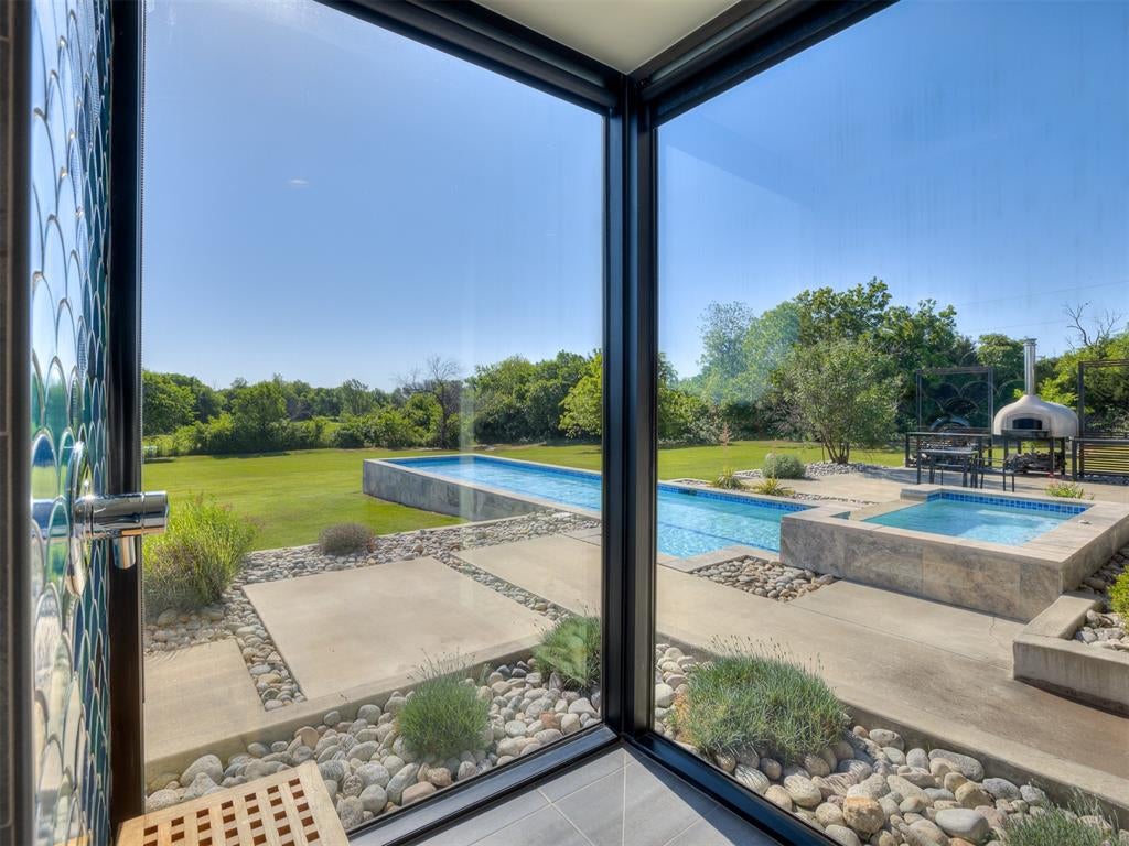Jones, Oklahoma, 73049, United States, 3 Bedrooms Bedrooms, ,3 BathroomsBathrooms,Residential,Active,1825087