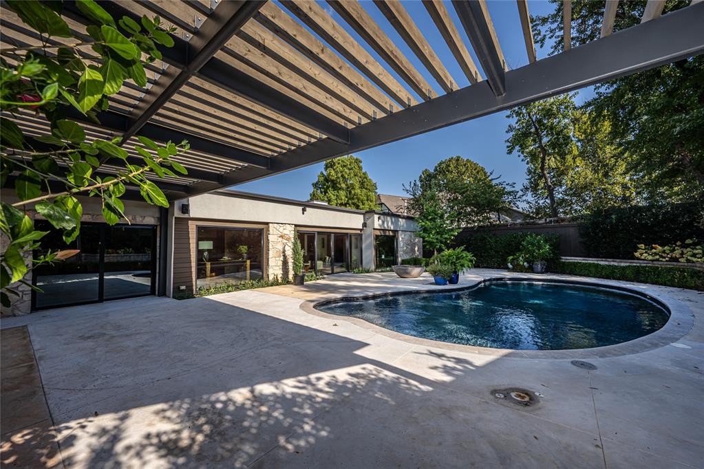 Oklahoma City, Oklahoma, 73118, United States, 4 Bedrooms Bedrooms, ,3 BathroomsBathrooms,Residential,Active,1964274