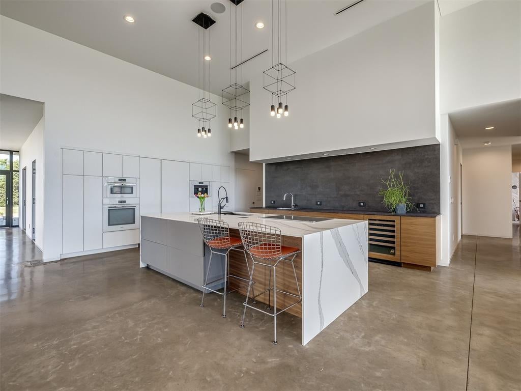 Jones, Oklahoma, 73049, United States, 3 Bedrooms Bedrooms, ,3 BathroomsBathrooms,Residential,Active,1825087