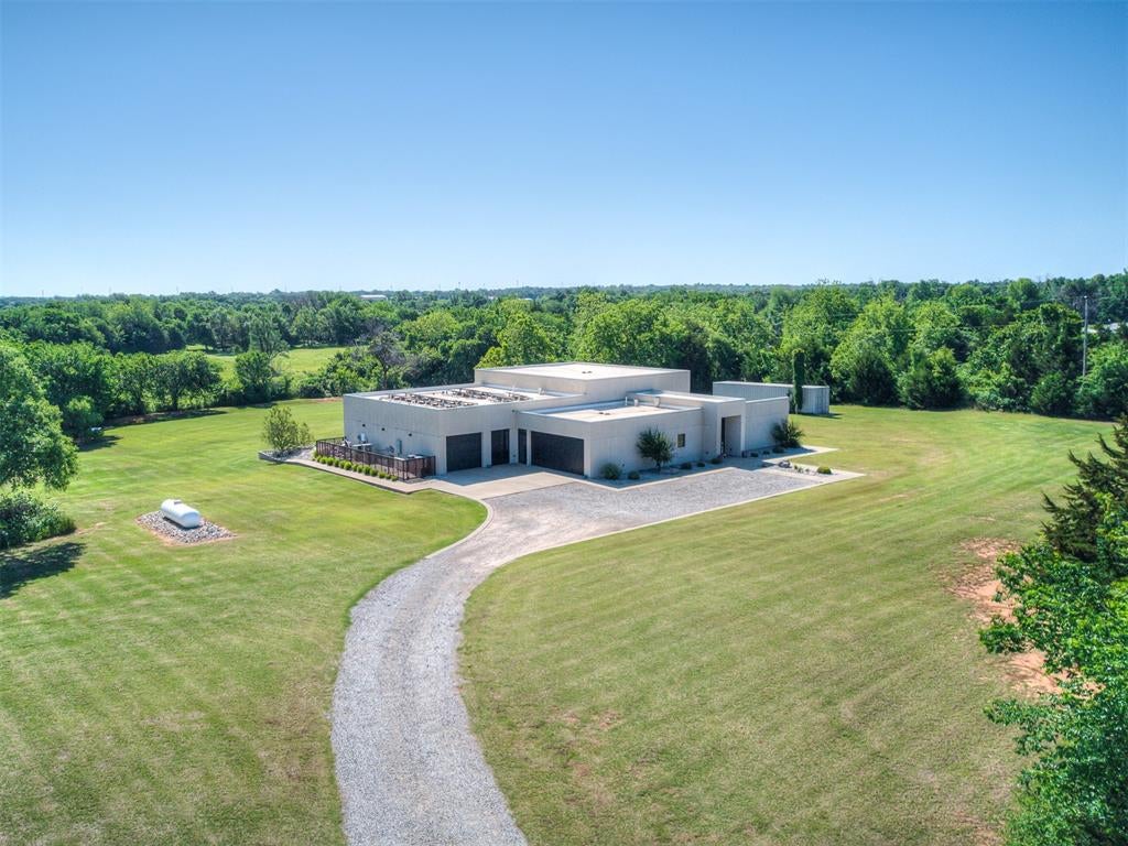 Jones, Oklahoma, 73049, United States, 3 Bedrooms Bedrooms, ,3 BathroomsBathrooms,Residential,Active,1825087