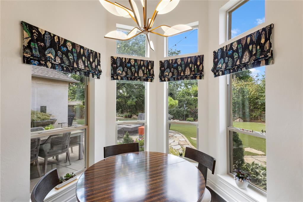 Nichols Hills, Oklahoma, 73120, United States, ,4 BathroomsBathrooms,Residential,Active,1894763
