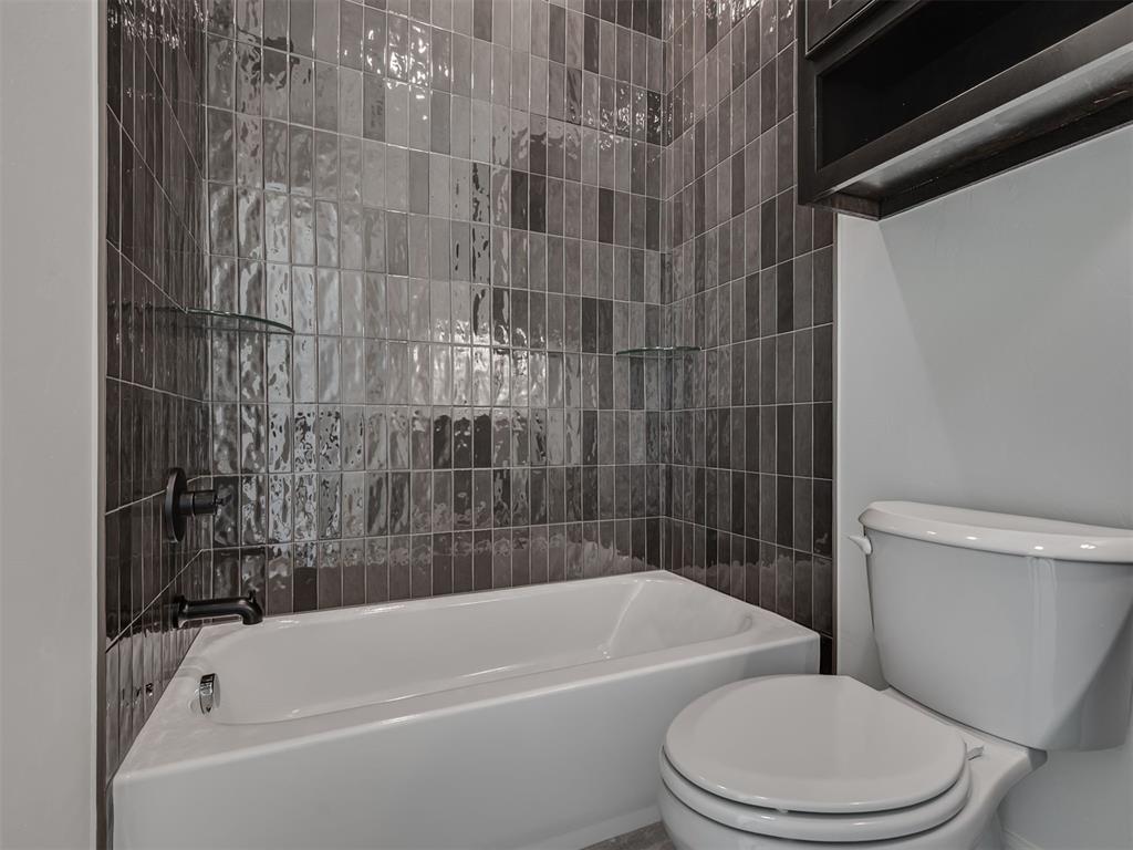 Edmond, Oklahoma, 73034, United States, 4 Bedrooms Bedrooms, ,5 BathroomsBathrooms,Residential,Active,2009414