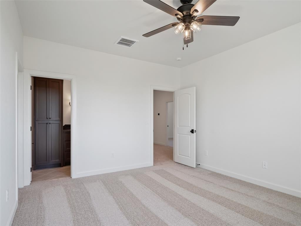 Oklahoma City, Oklahoma, 73151, United States, 4 Bedrooms Bedrooms, ,5 BathroomsBathrooms,Residential,Active,1953377