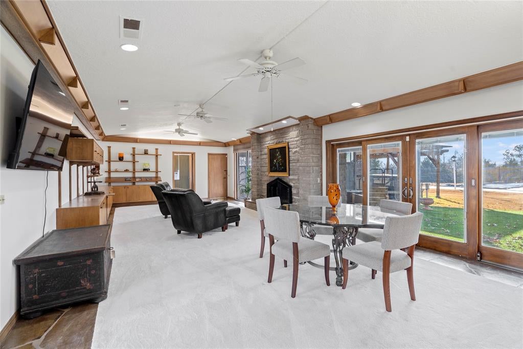 Norman, Oklahoma, 73071, United States, 6 Bedrooms Bedrooms, ,9 BathroomsBathrooms,Residential,Active,1762876