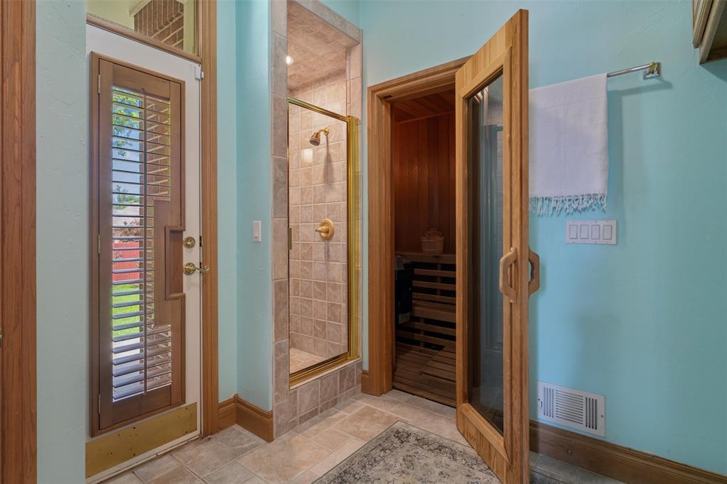 Norman, Oklahoma, 73072, United States, 5 Bedrooms Bedrooms, ,6 BathroomsBathrooms,Residential,Active,1894789