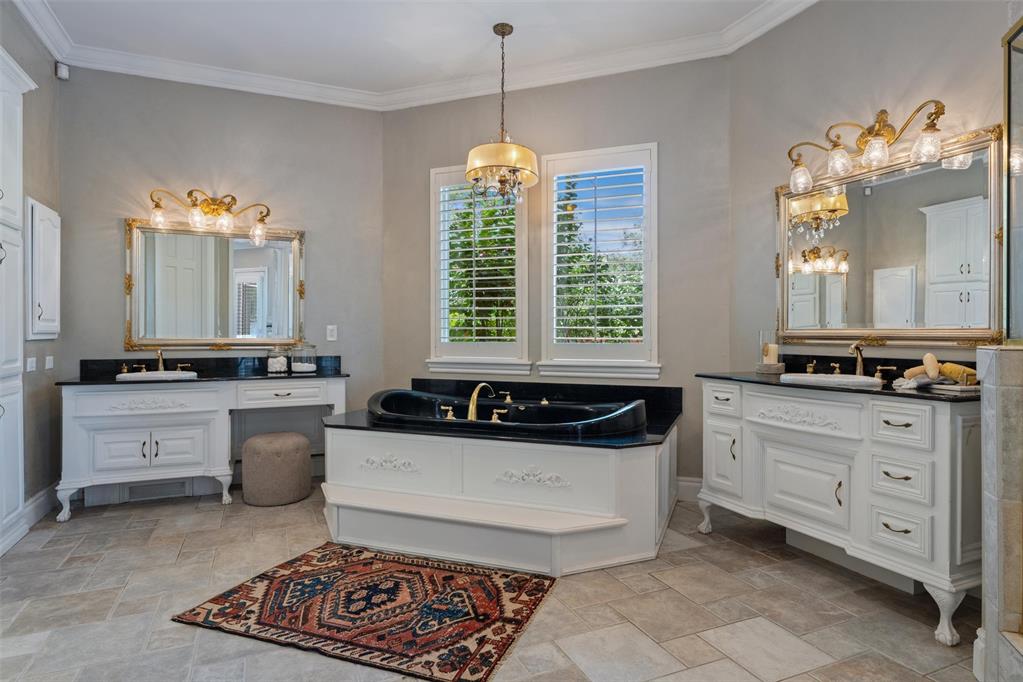 Norman, Oklahoma, 73072, United States, 5 Bedrooms Bedrooms, ,6 BathroomsBathrooms,Residential,Active,1894789