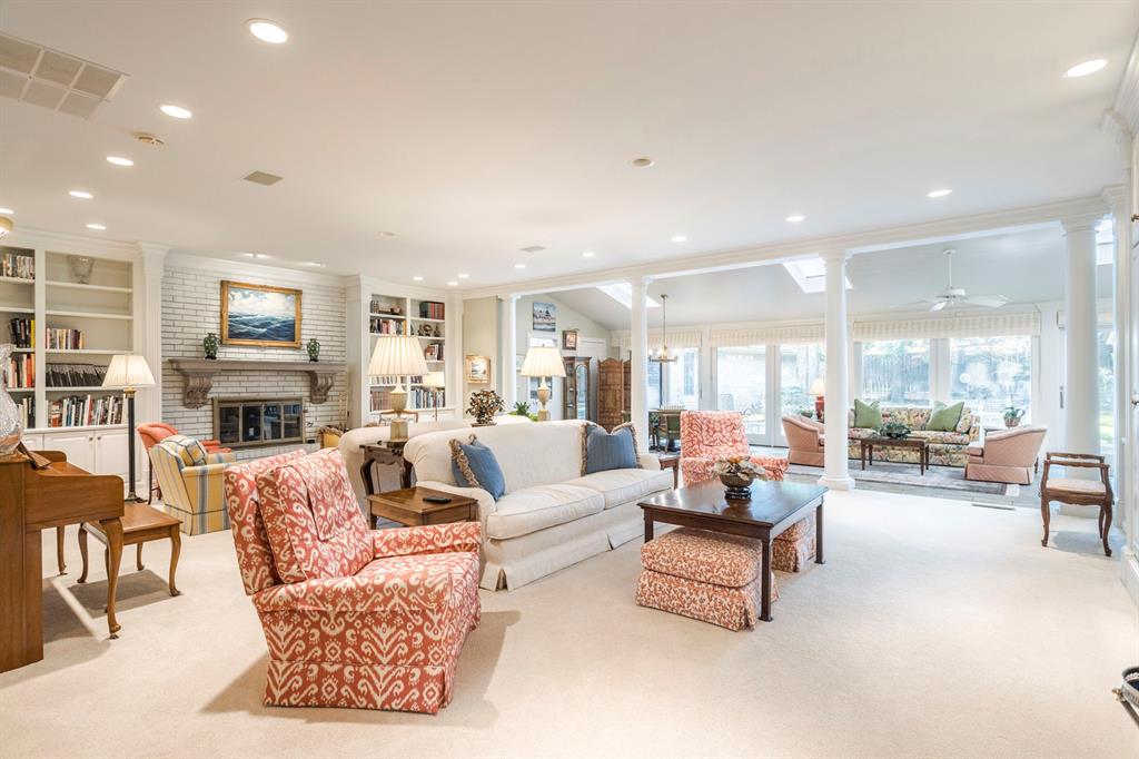 Oklahoma City, Oklahoma, 73120, United States, 5 Bedrooms Bedrooms, ,5 BathroomsBathrooms,Residential,Active,1968374